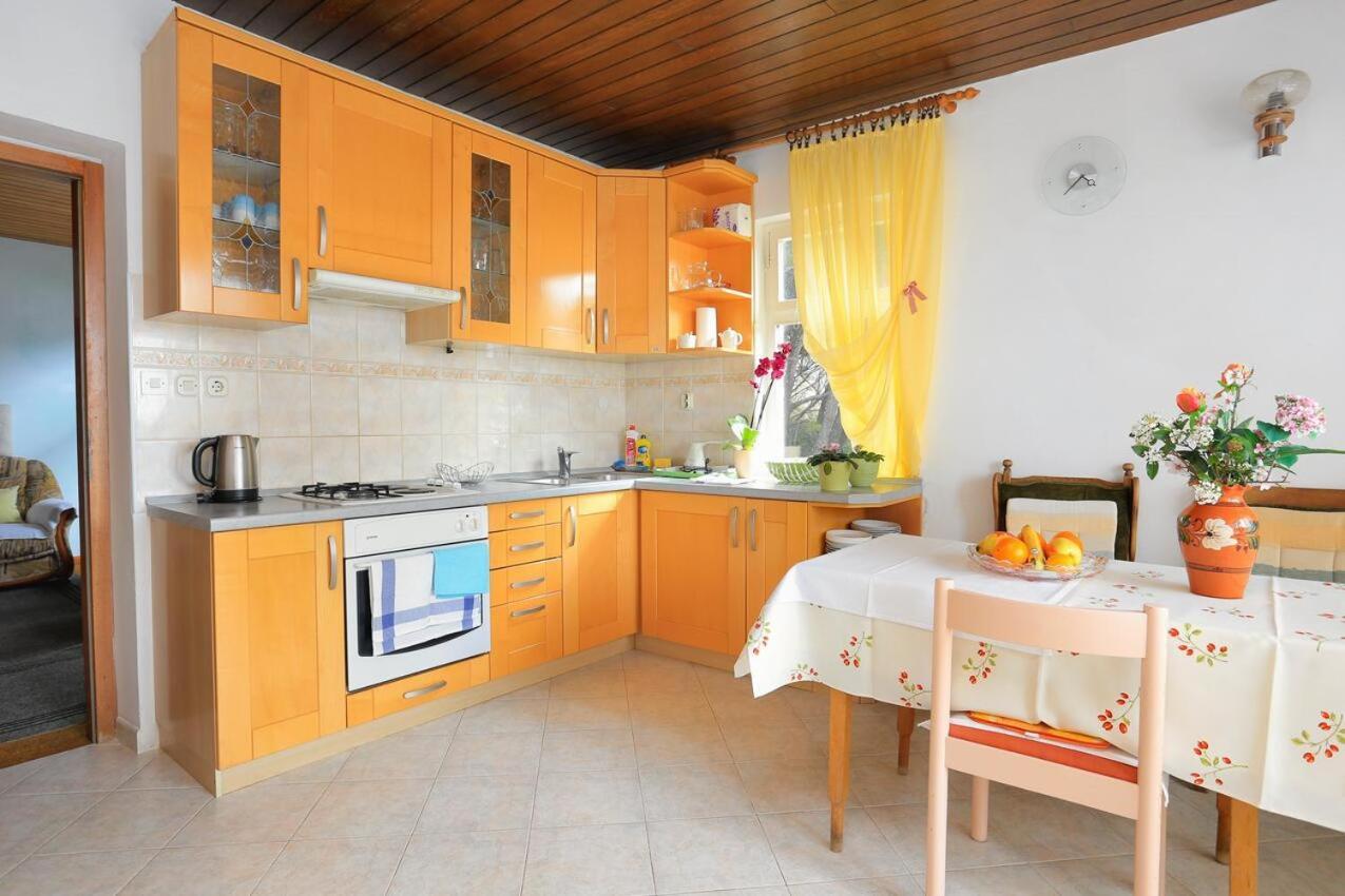 Rooms With A Parking Space Brela, Makarska - 17281 Zewnętrze zdjęcie
