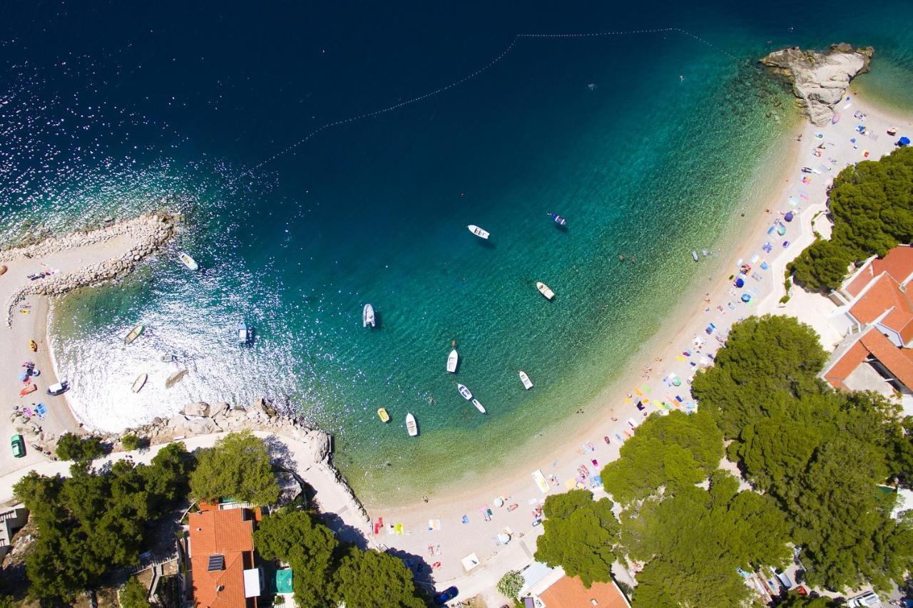 Rooms With A Parking Space Brela, Makarska - 17281 Zewnętrze zdjęcie