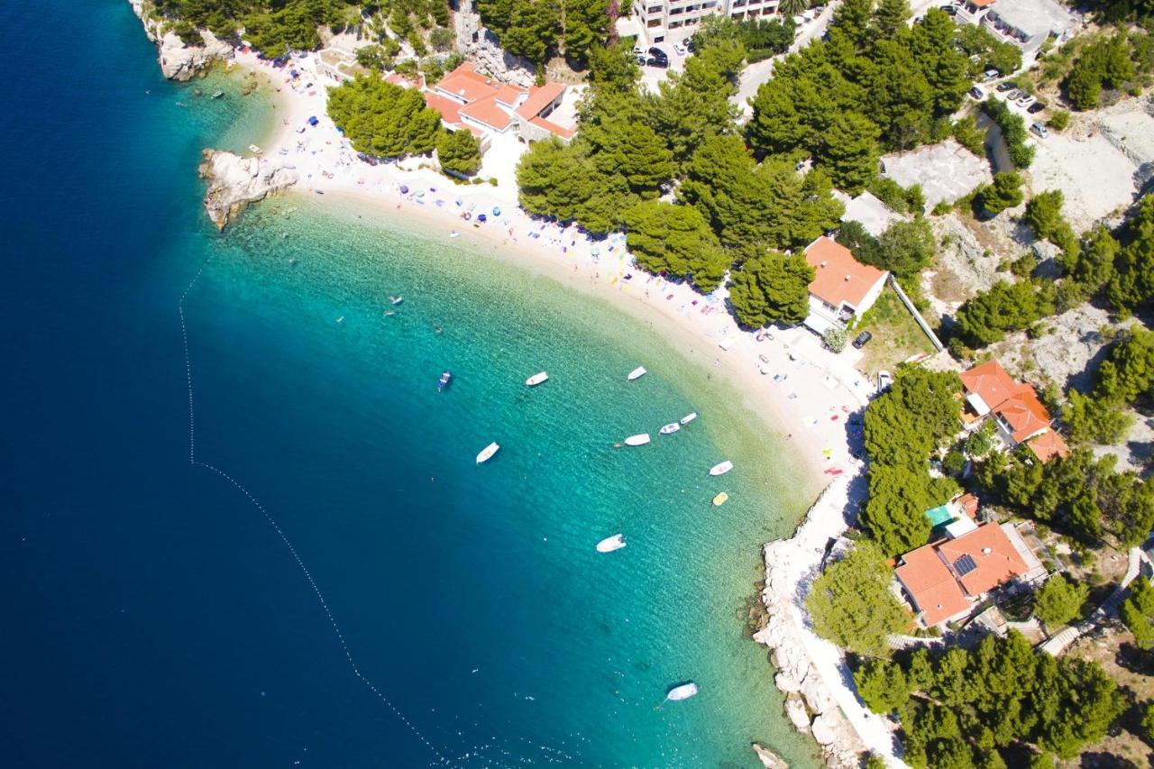 Rooms With A Parking Space Brela, Makarska - 17281 Zewnętrze zdjęcie