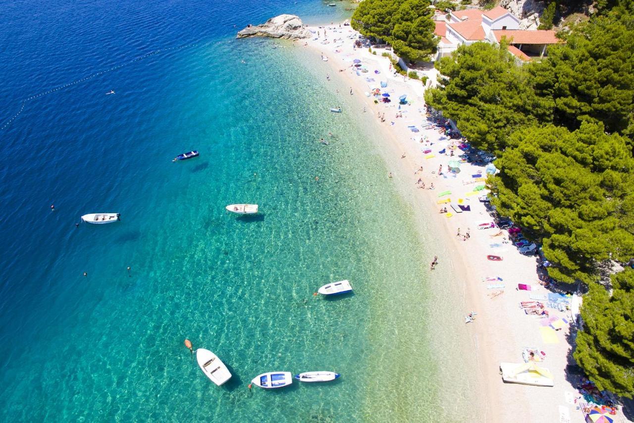 Rooms With A Parking Space Brela, Makarska - 17281 Zewnętrze zdjęcie