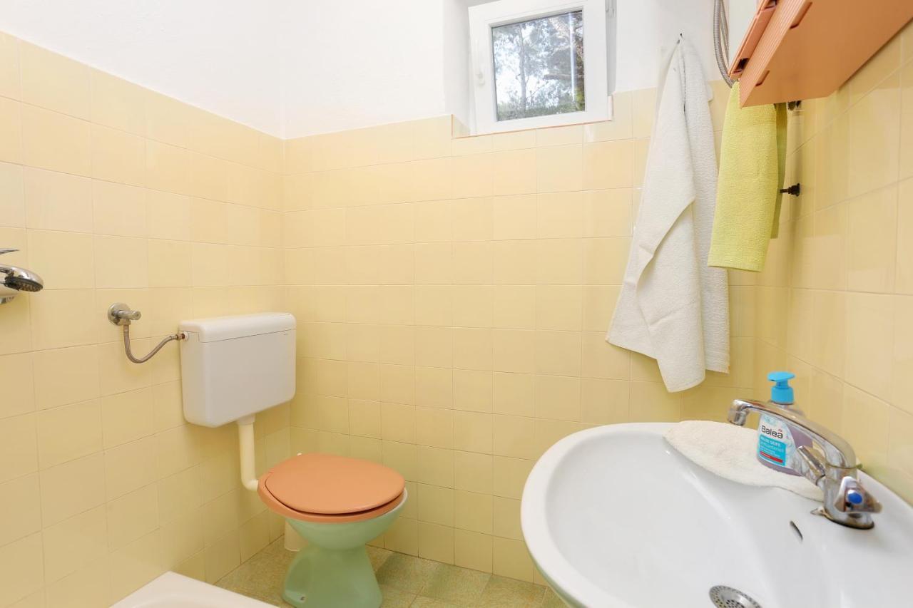Rooms With A Parking Space Brela, Makarska - 17281 Zewnętrze zdjęcie
